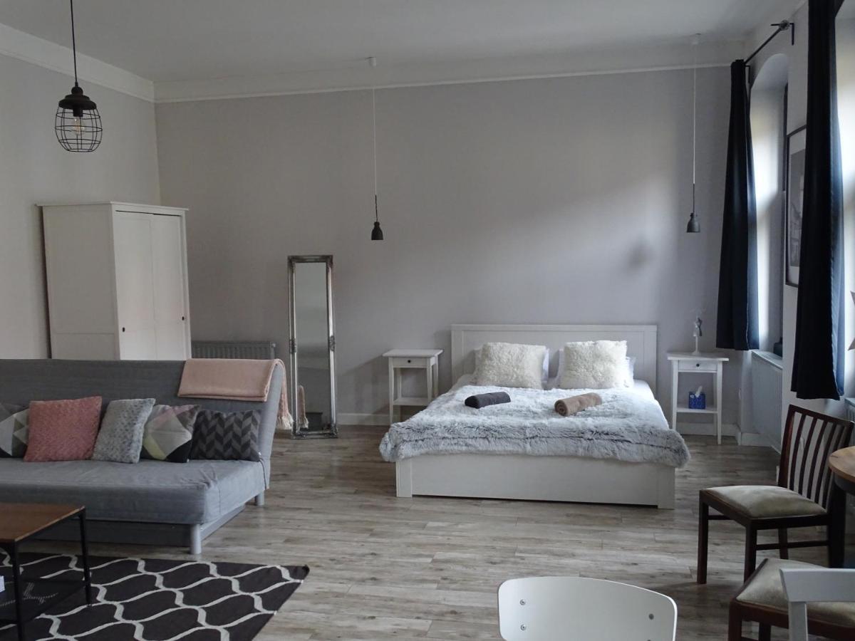 Ovaros Apartman Veszprém المظهر الخارجي الصورة