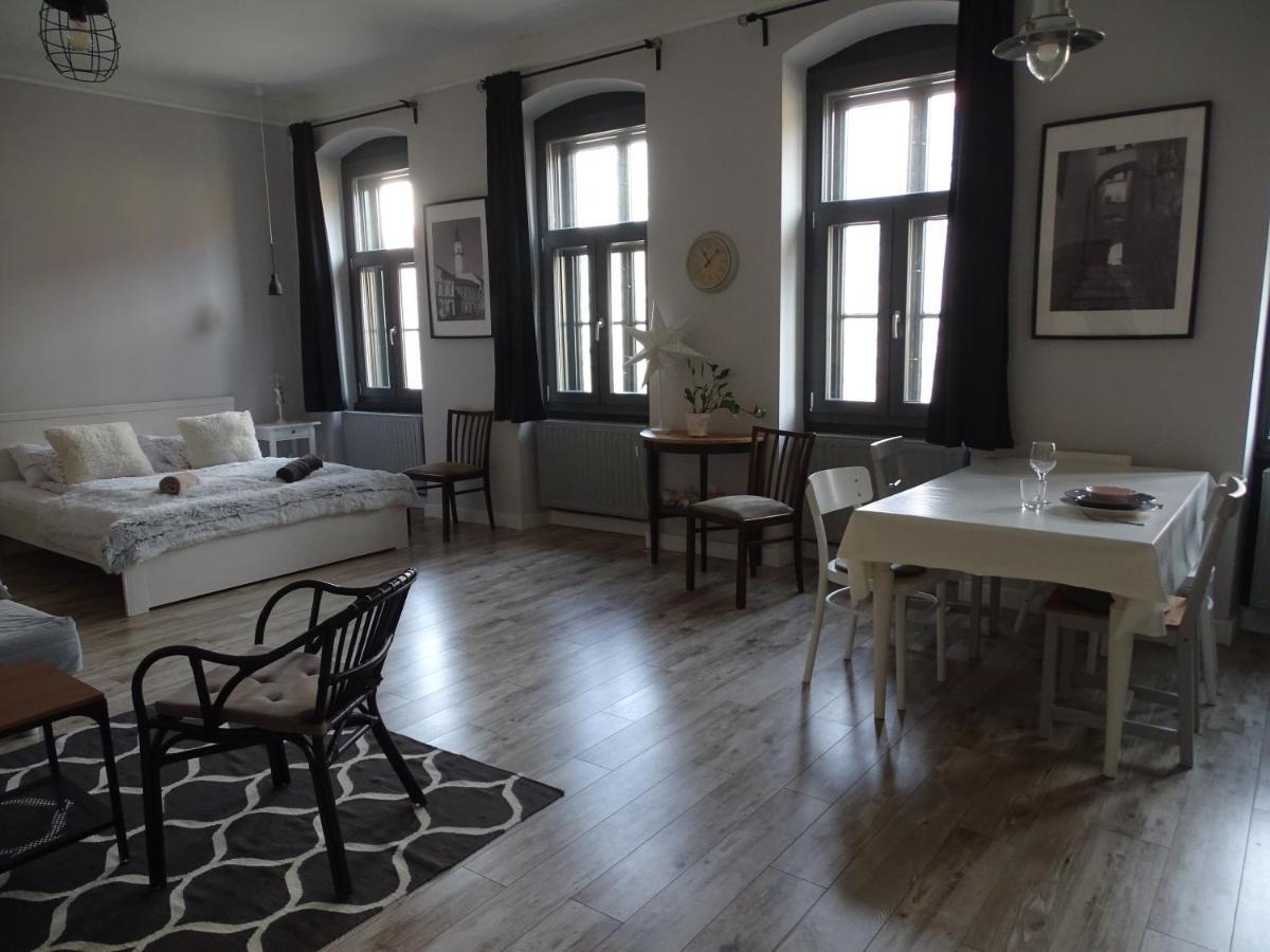 Ovaros Apartman Veszprém المظهر الخارجي الصورة
