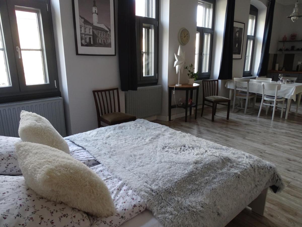 Ovaros Apartman Veszprém المظهر الخارجي الصورة
