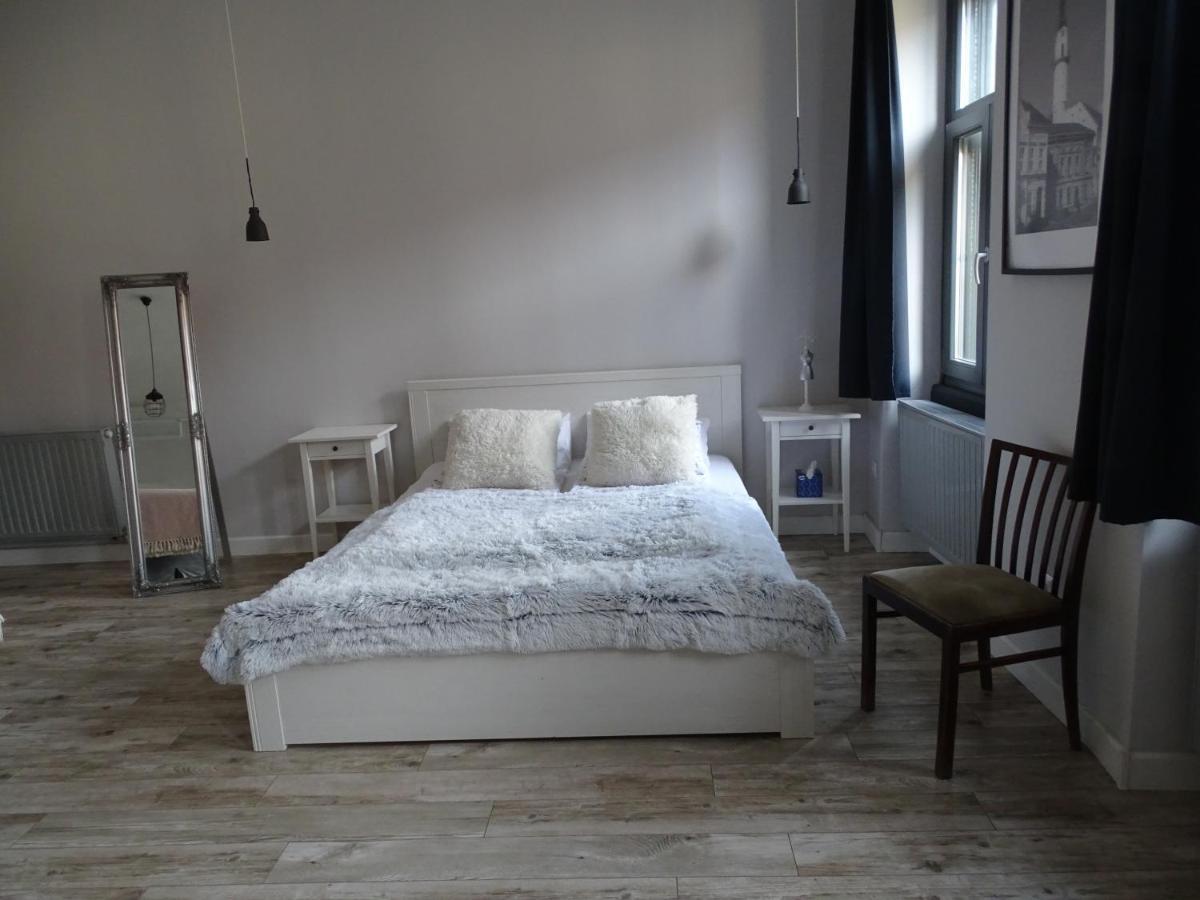 Ovaros Apartman Veszprém المظهر الخارجي الصورة