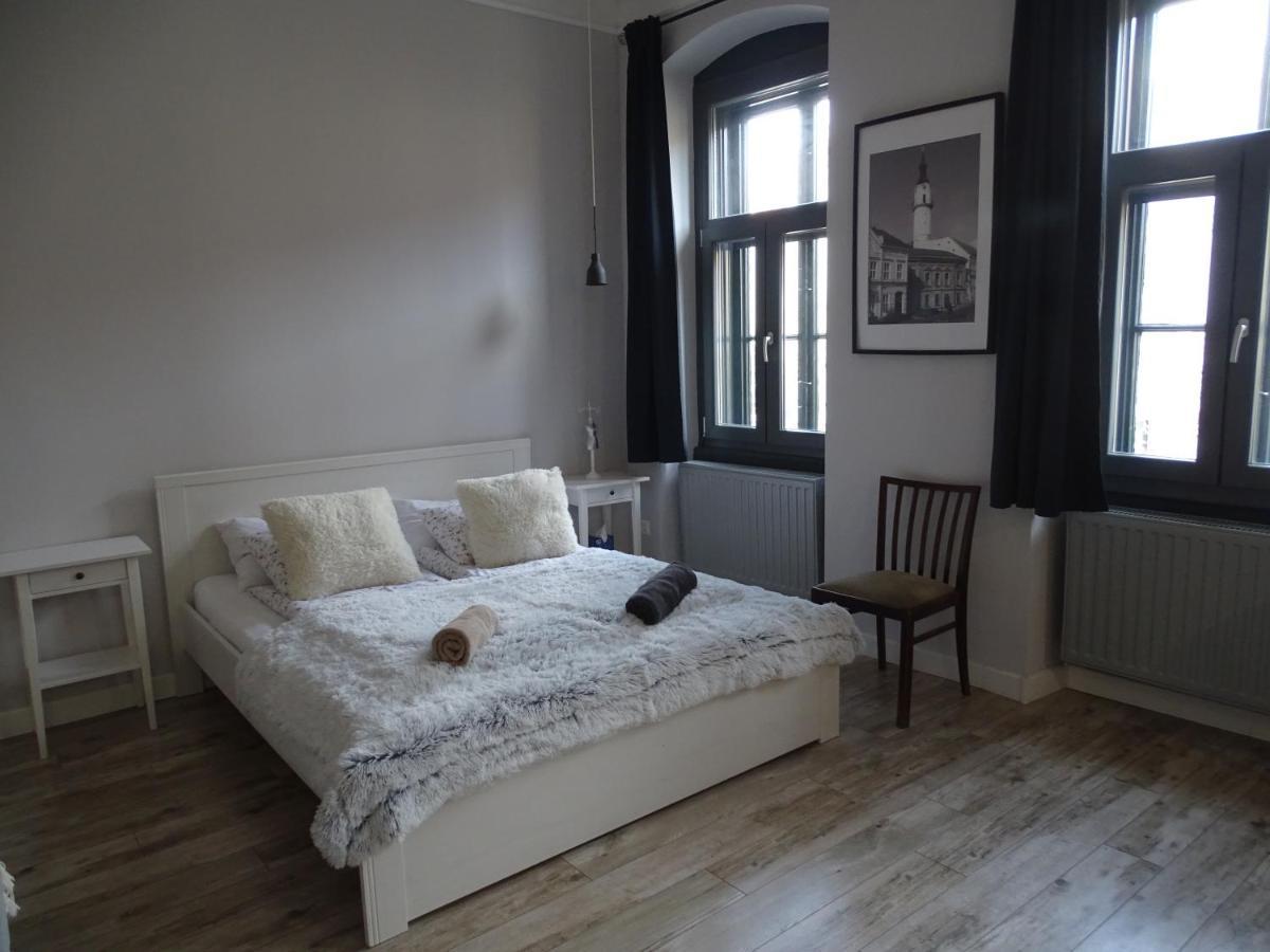 Ovaros Apartman Veszprém المظهر الخارجي الصورة