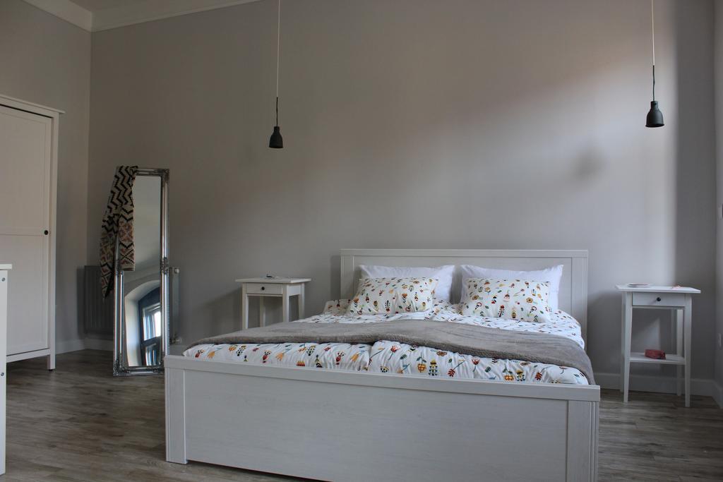 Ovaros Apartman Veszprém المظهر الخارجي الصورة