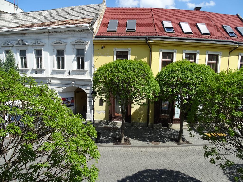 Ovaros Apartman Veszprém المظهر الخارجي الصورة