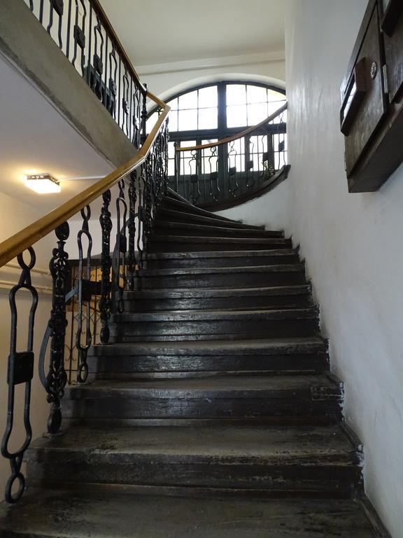 Ovaros Apartman Veszprém المظهر الخارجي الصورة